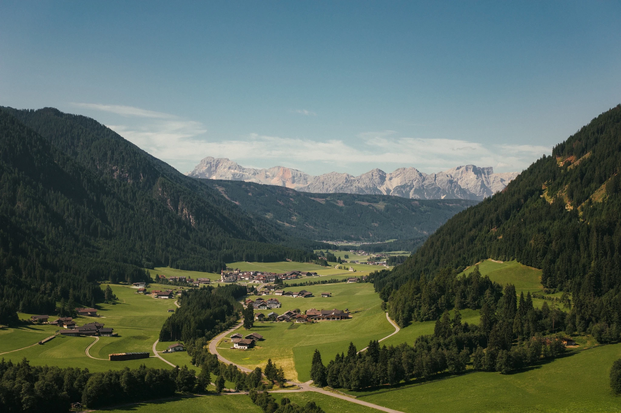 Hotel Quelle – Feature