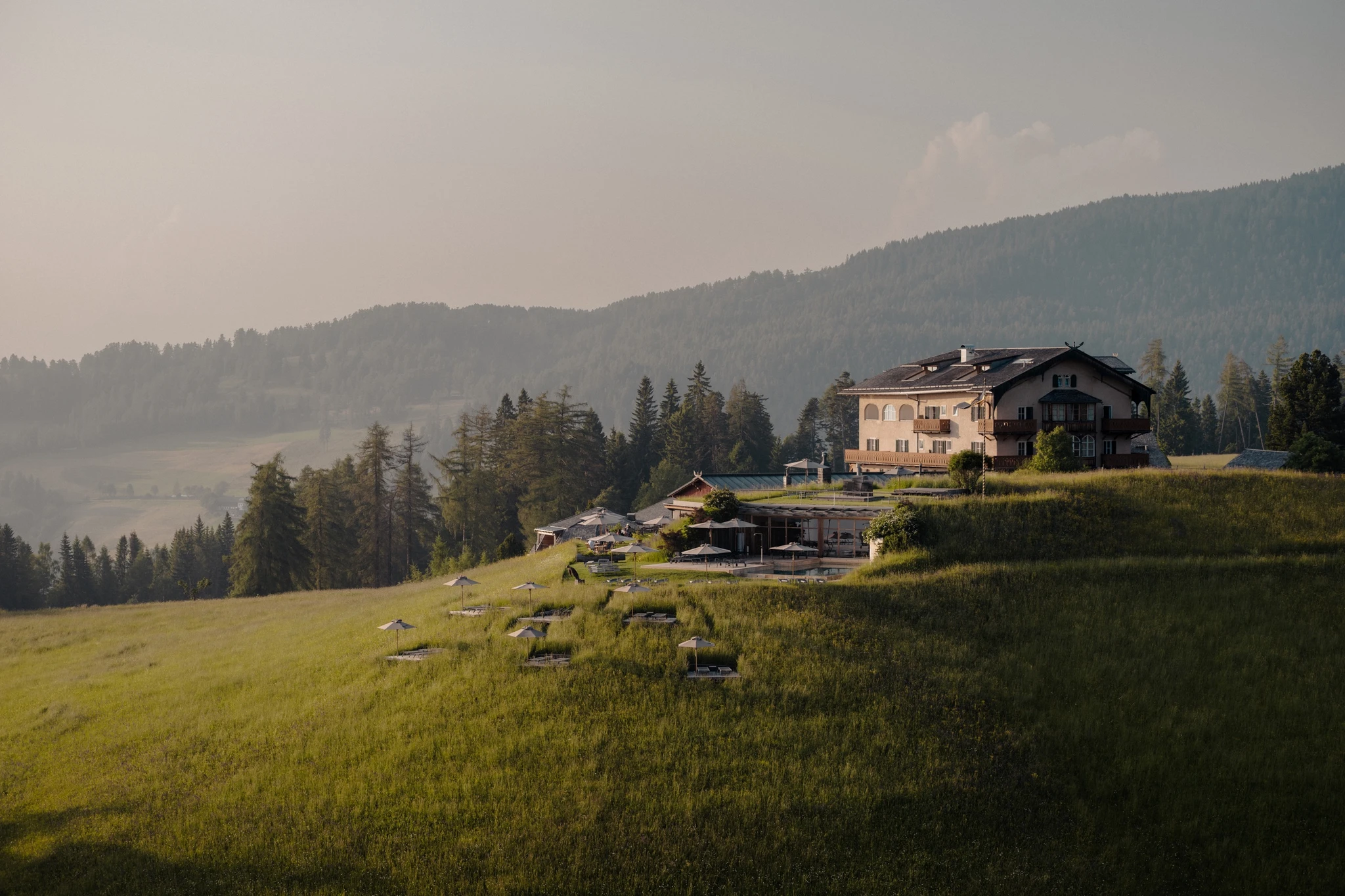 Hotel Zirmerhof – Feature